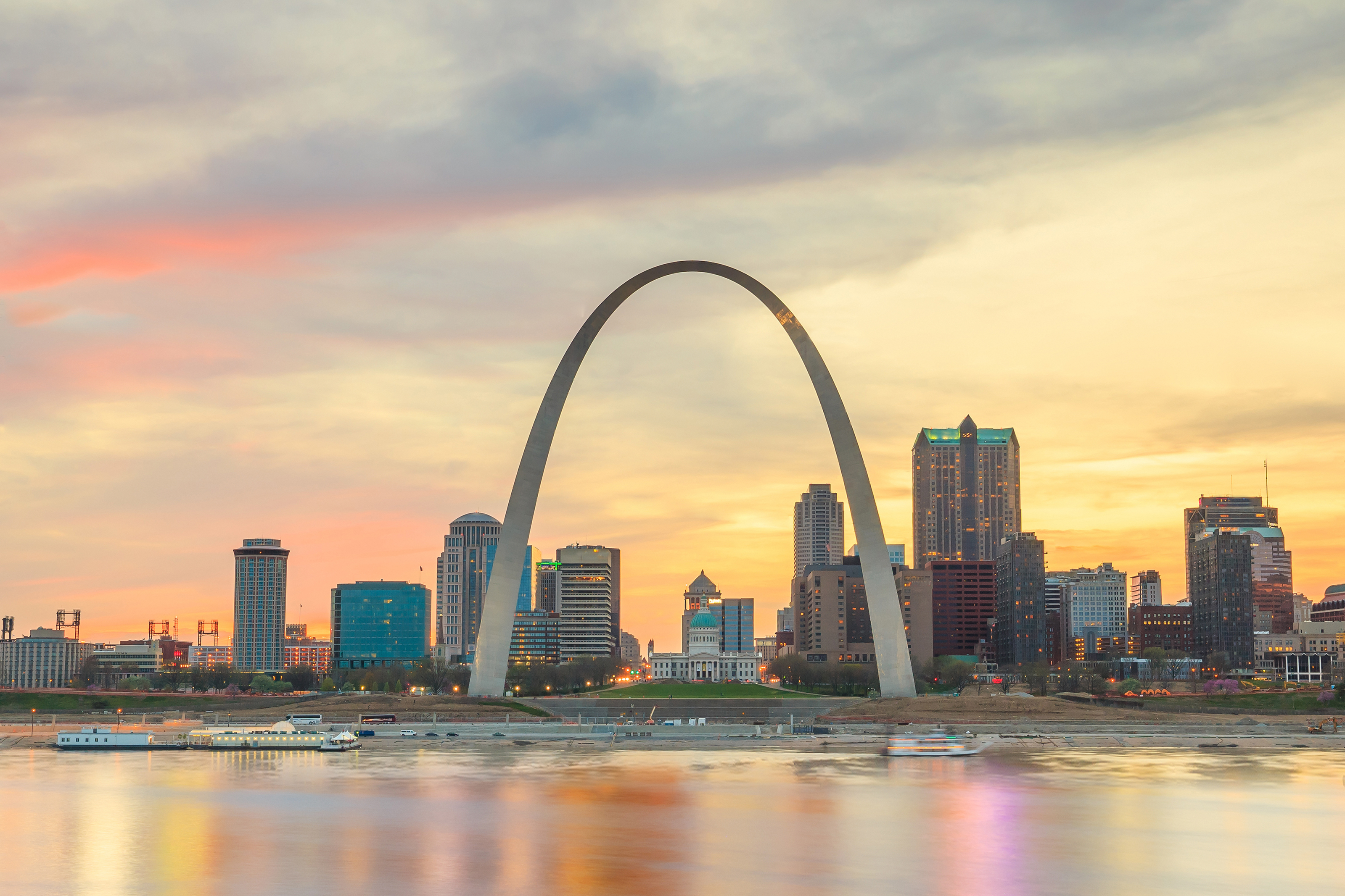 MO STL skyline arch shutterstock_270828248